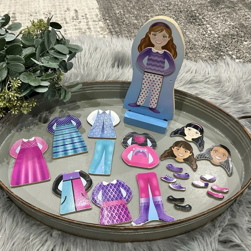 Melissa And Doug Fun Fashions Magnetic Dress-Up Doll Bundle‎